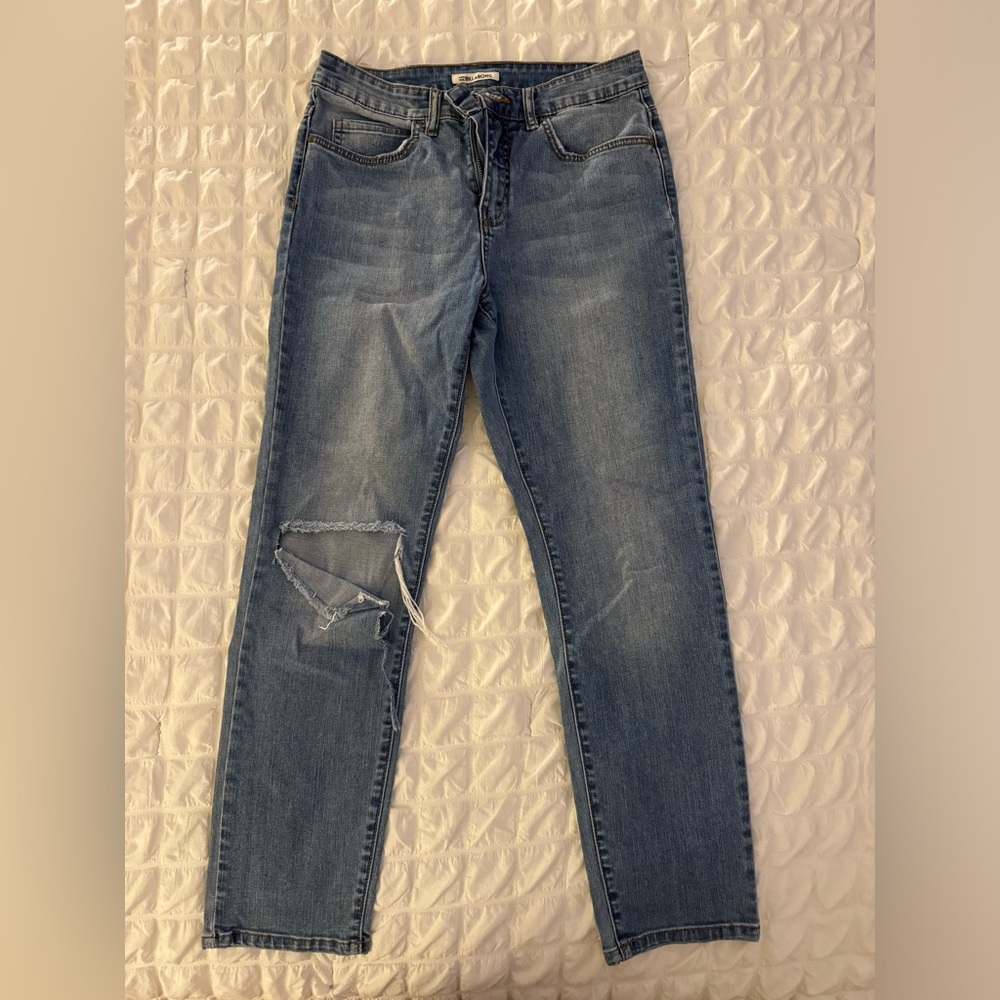 BILLABONG JEANS size 28